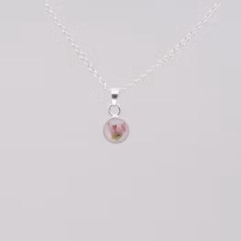 Heather White Pendant 6mm