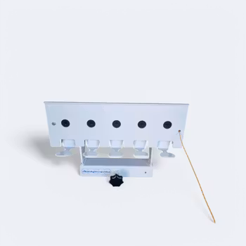 Skidskyttemål med falluckor för luftgevär