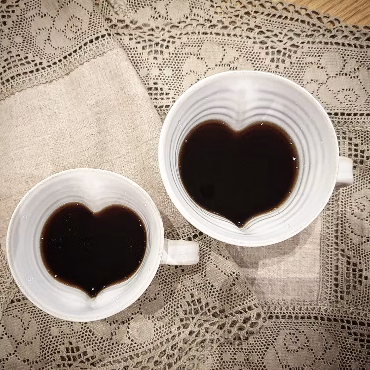 Hjärtmugg SVART