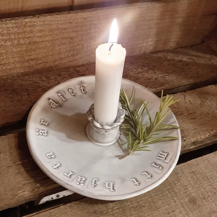 Ljusstake med budskap