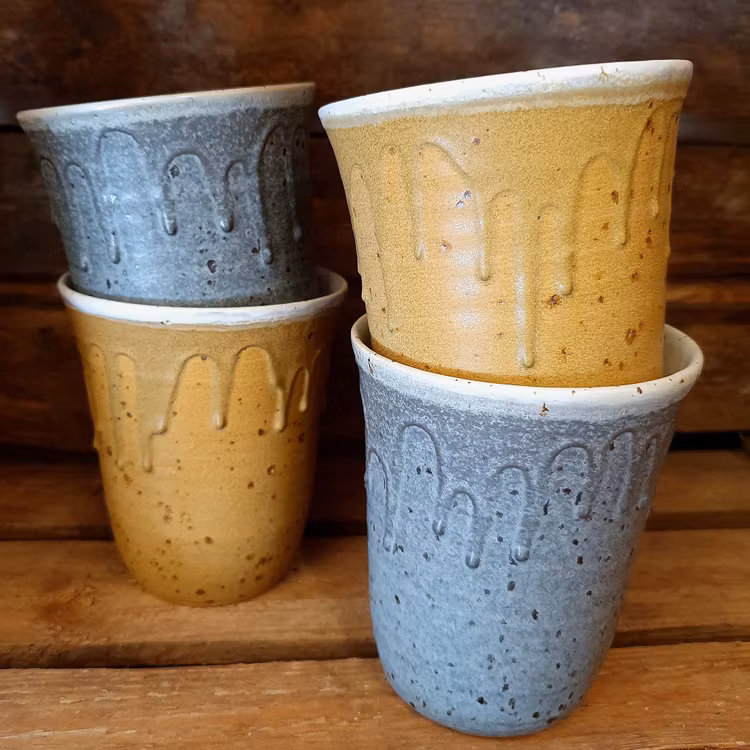 Mugg med rinnande dekor