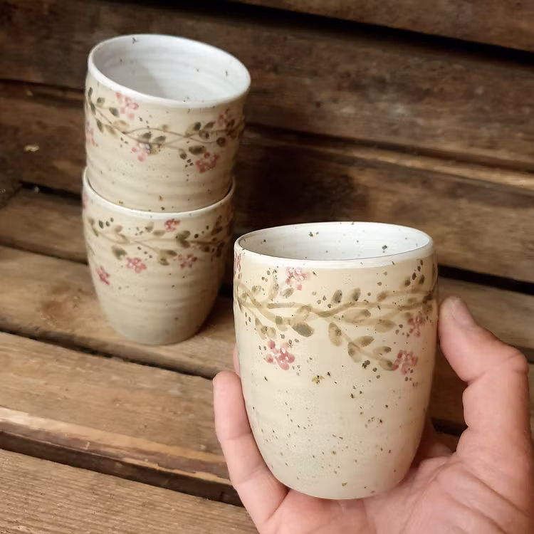 Mugg med blommor