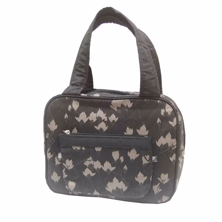 Necessär & sminkväska svart grå blommig Karen