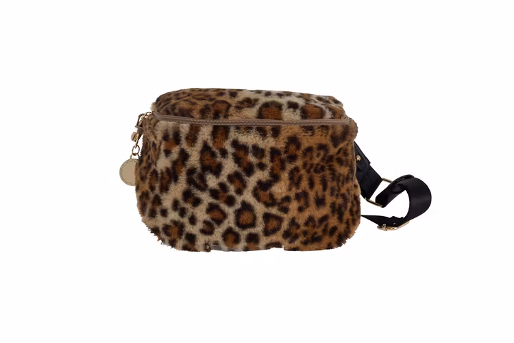 Fluffig midjeväska leopard UlrikaDesign Ulrika Bumbag