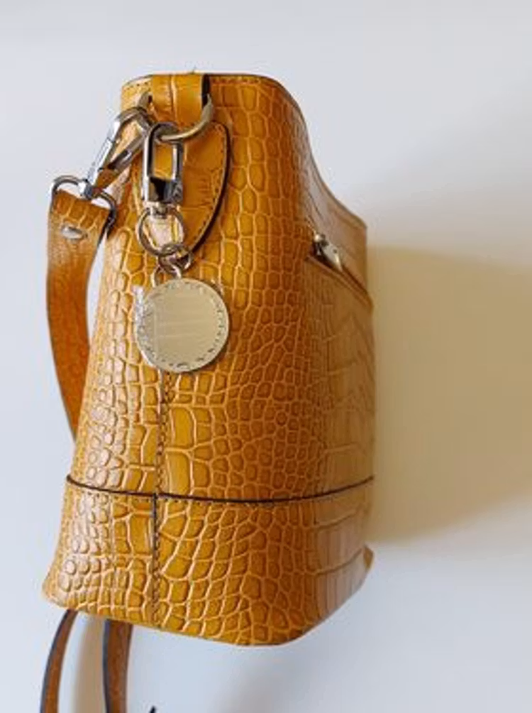 Ulrika Design Axelväska dam gul