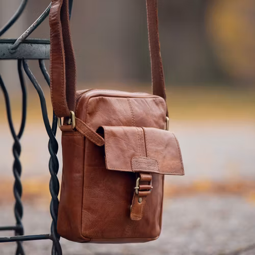 Axelväska liten cognac skinn Springfield 160