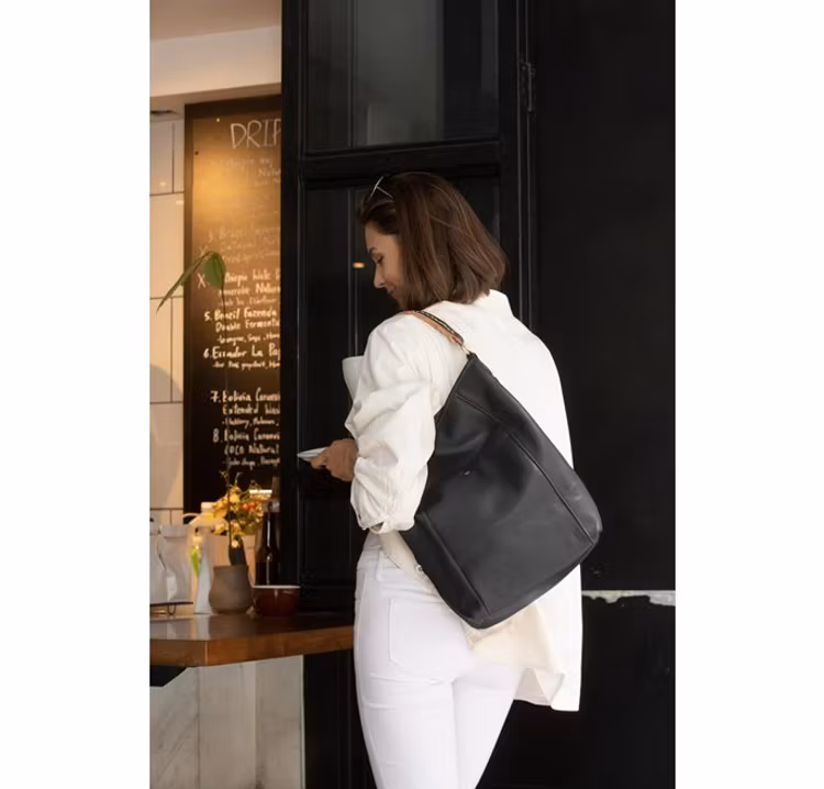 Axelremsväska Bucket Bag Svart, Ceannis