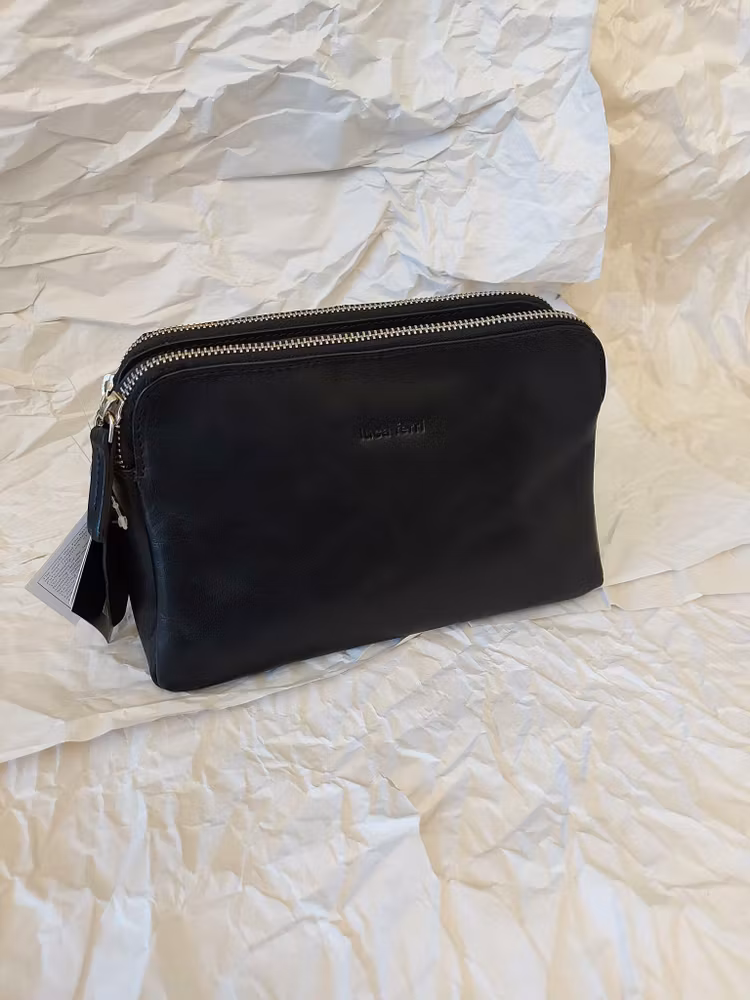 Axelremsväska liten skinn svart Luca Ferri 5-7432