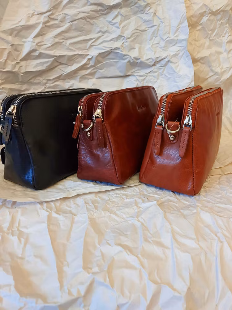 Axelväska skinn Dam svart Luca Ferri 5-7432