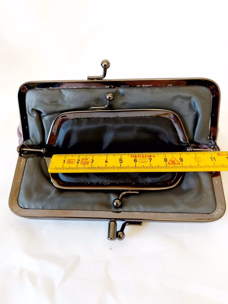 Portmonnä skinn10 olika färger B49 bredd inte bygelfack