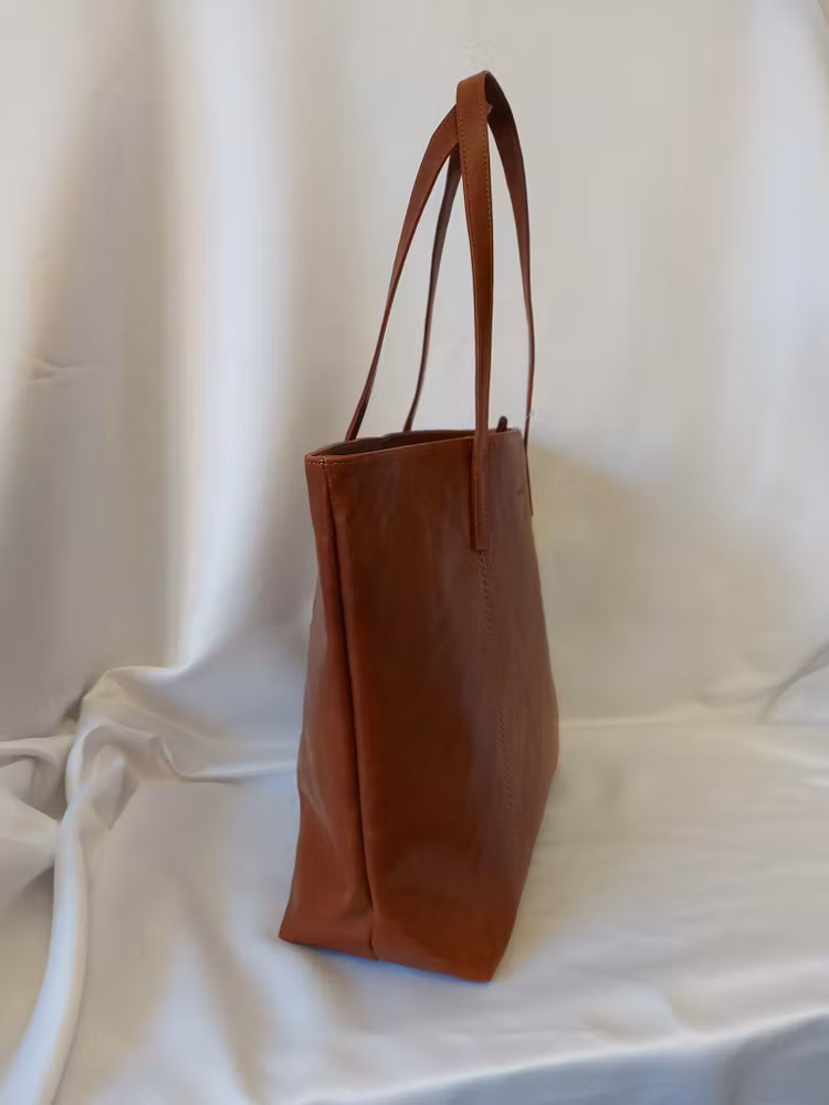 Skinnväska cognac Luca Ferri 7407 sida