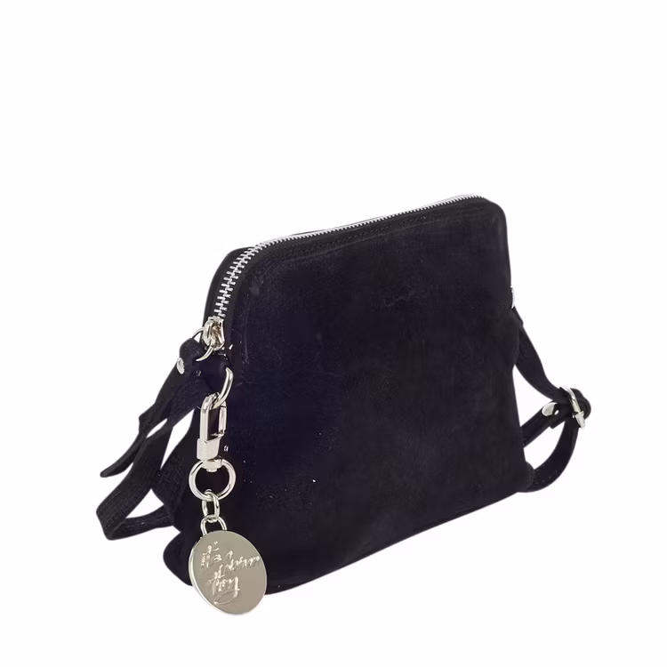 Axelremsväska mocka svart Ulrika Design 08-7009 sida