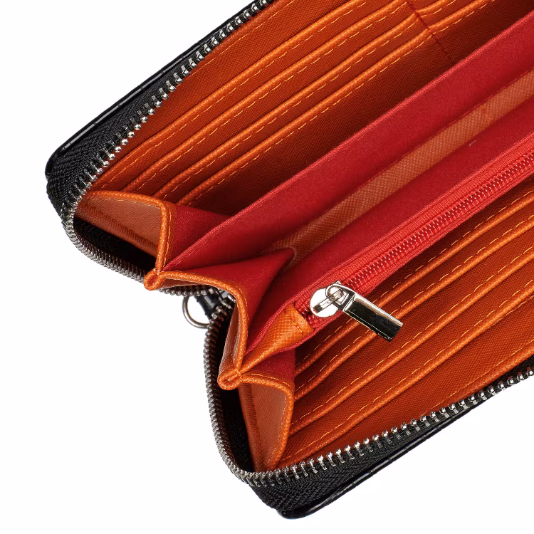 Insida. Plånboksväska med många fack och plats för stora Apple mobilen.