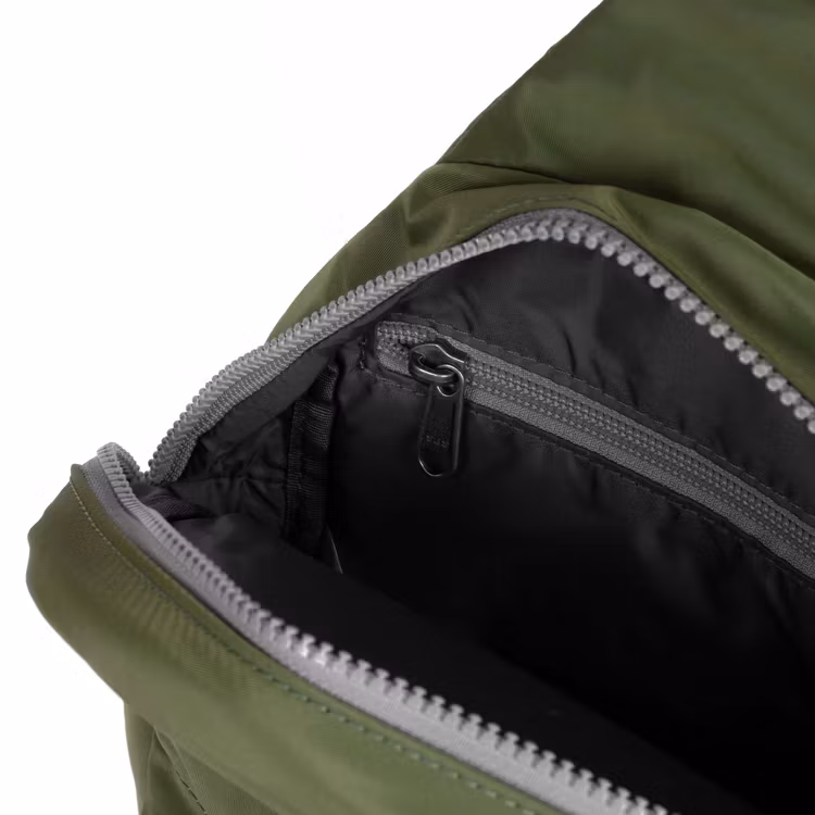 ROKA Ryggsäck Willesden färg Avocado, vädertålig, insida