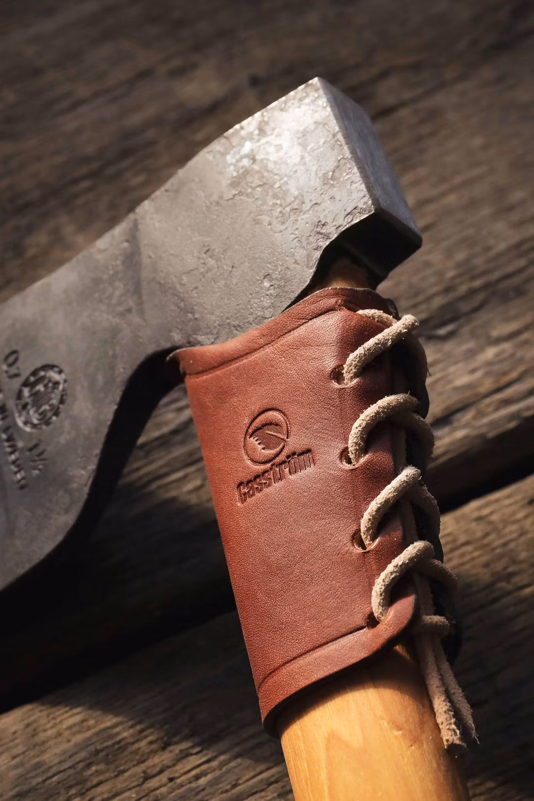 Casström Overstrike Guard - Cognac Brown