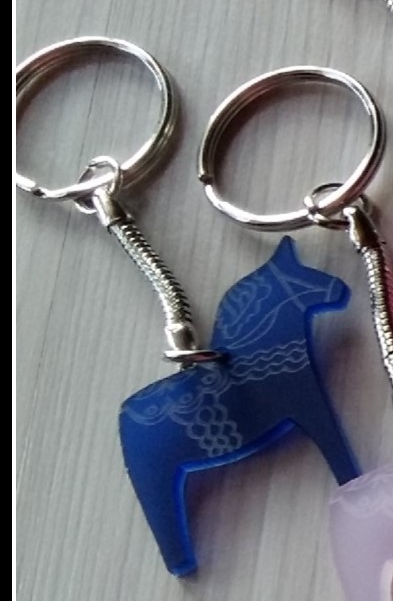 Nyckelring med Dalahäst på kedja