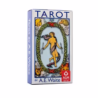 Tarotkortlek och bok