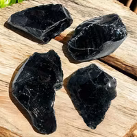 Svart Obsidian, rå