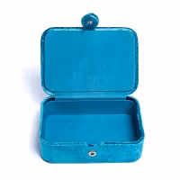 Broderat skrin i sammet - Blommor