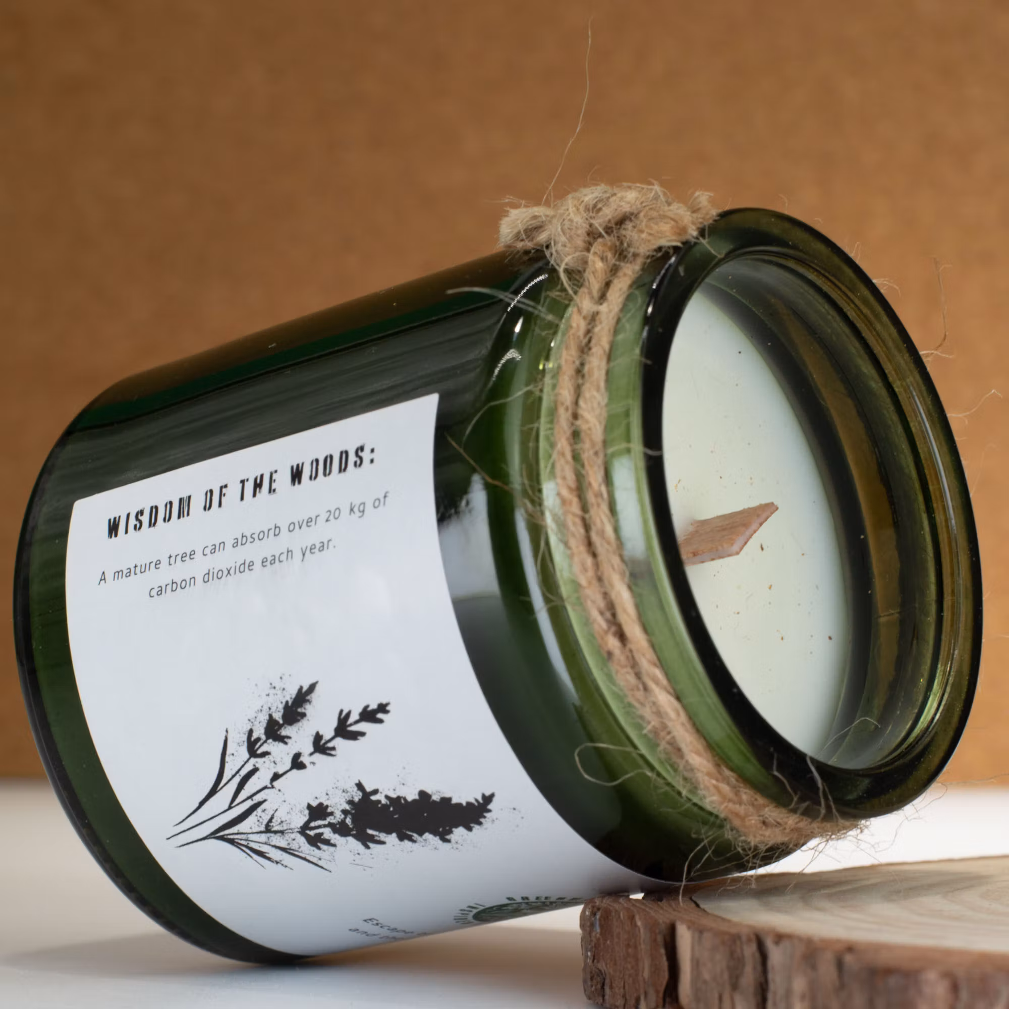Doftljus med träveke, Wild Lavender (Vild Lavendel)