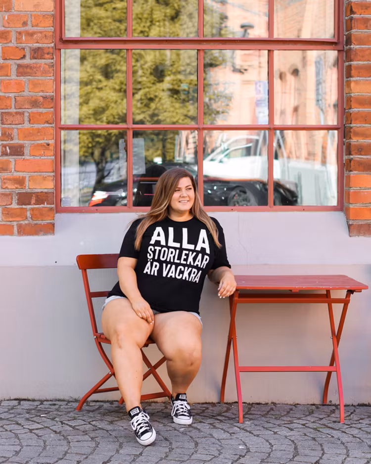T-shirt "Alla storlekar är vackra"