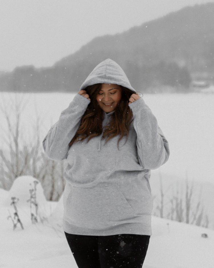 Hoodie "Vi ser alla olika ut och det är fantastiskt"