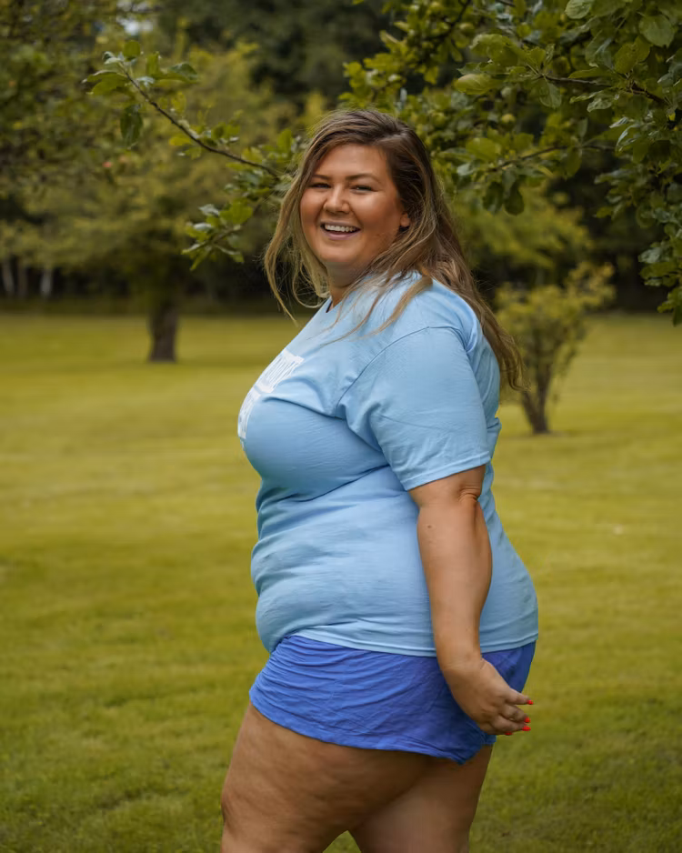 T-shirt "Vi ser alla olika ut och det är fantastiskt"