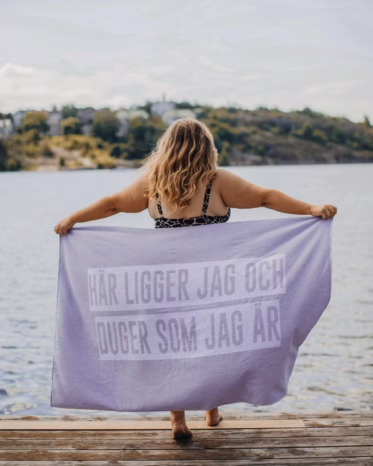 Black week bundle: Strandbadlakan + vattenflaska