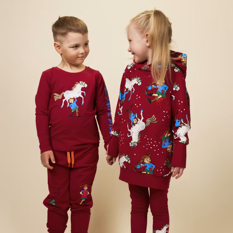 Pippi Superstark tröja mörkröd