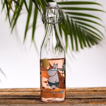 MUURLA - Mumin Glasflaska Roligt i vattnet 0,5 L