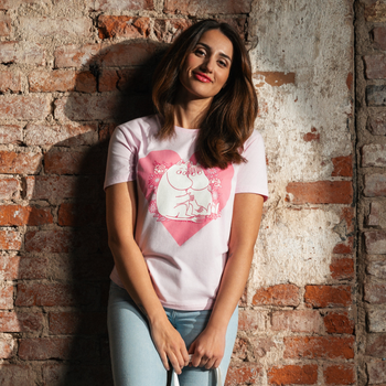 Mumin Taimi t-shirt Älskad rosa