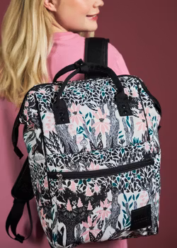 Mumin Samu ryggsäck Vårkastanj grön