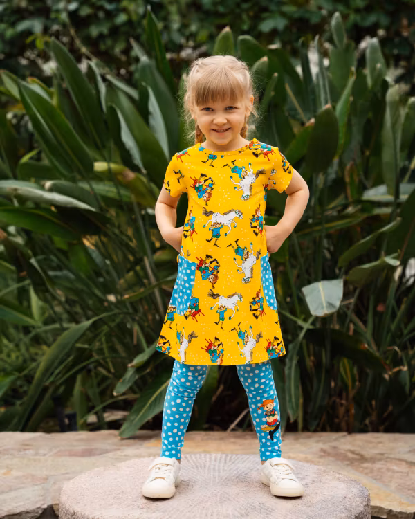 Pippi Självsäker klänning gul