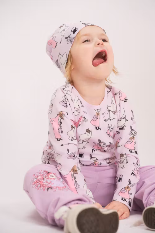 Mumin Vänner collegebyxa lila