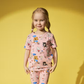 Bamse och blommor t-shirt rosa