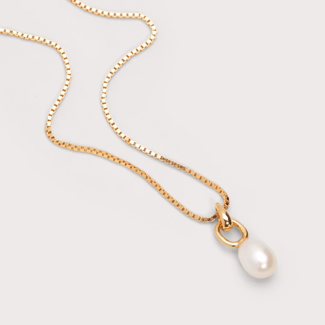 Coastal necklace