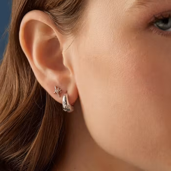Gaze earrings