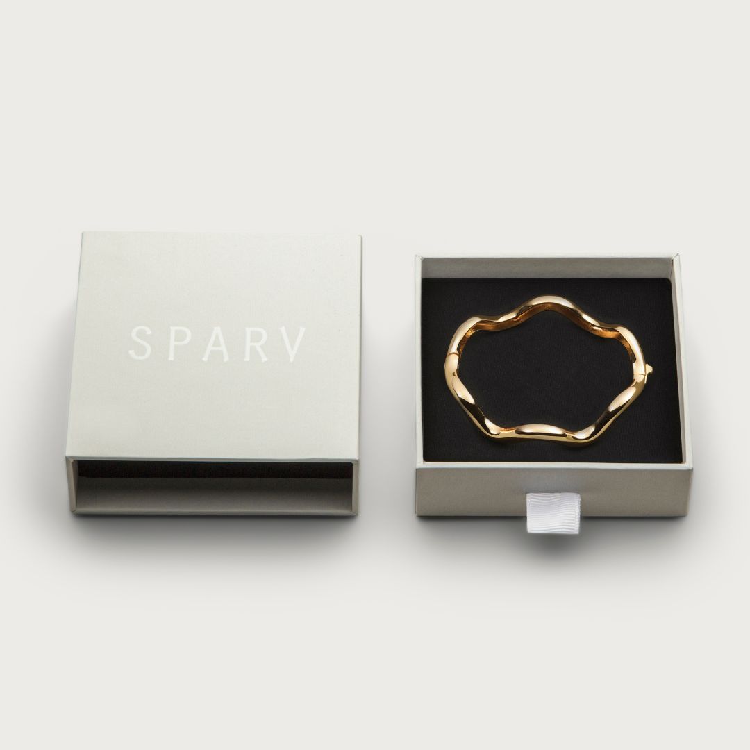 Flow Curve bracelet