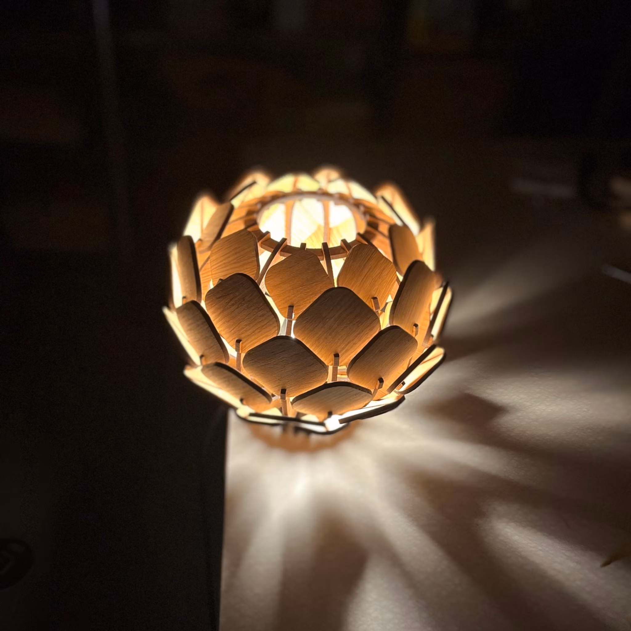 Fönster/bordslampa Hjortron