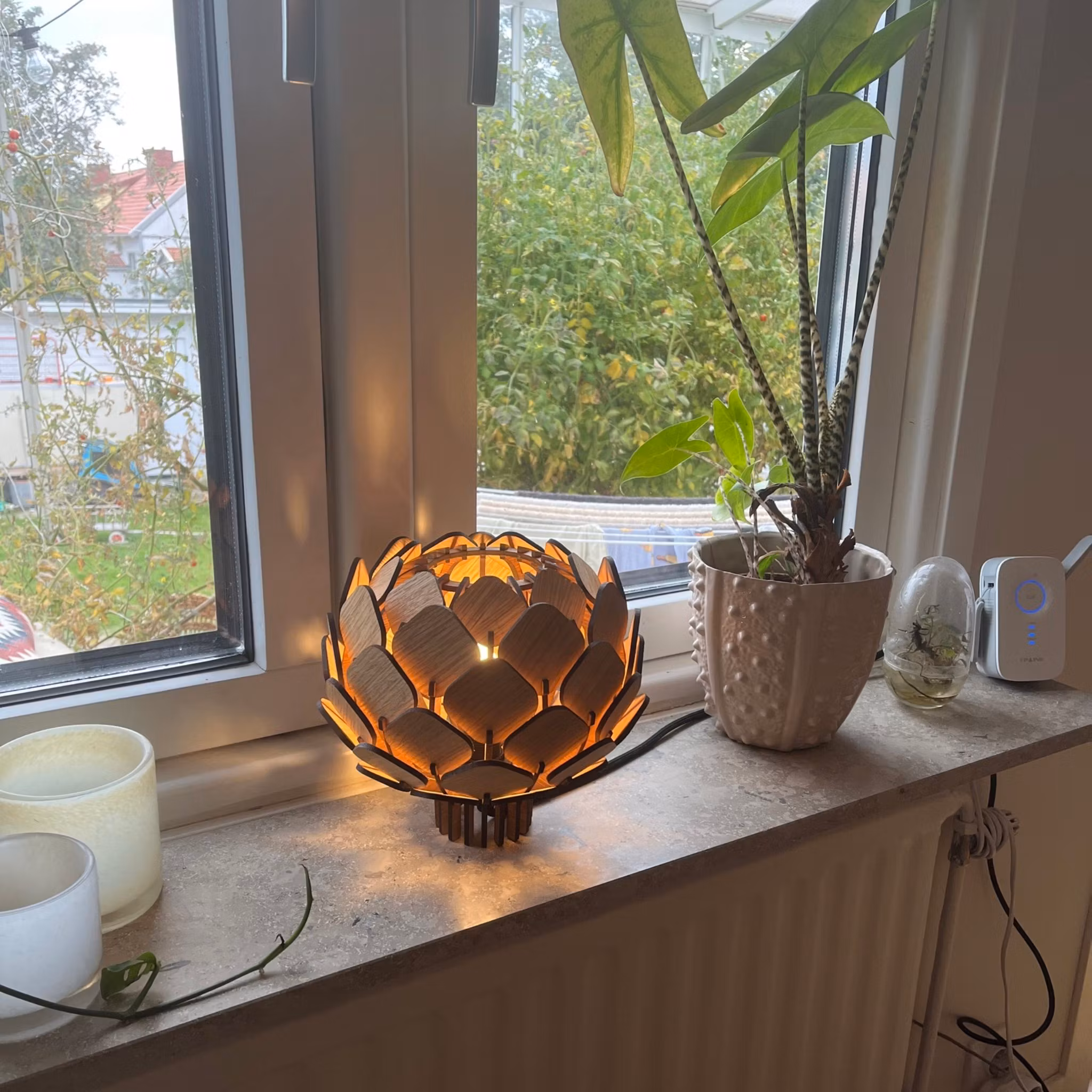 Fönster/bordslampa Hjortron