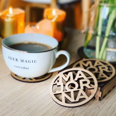 Personliga drinkunderlägg i trä - 6-pack