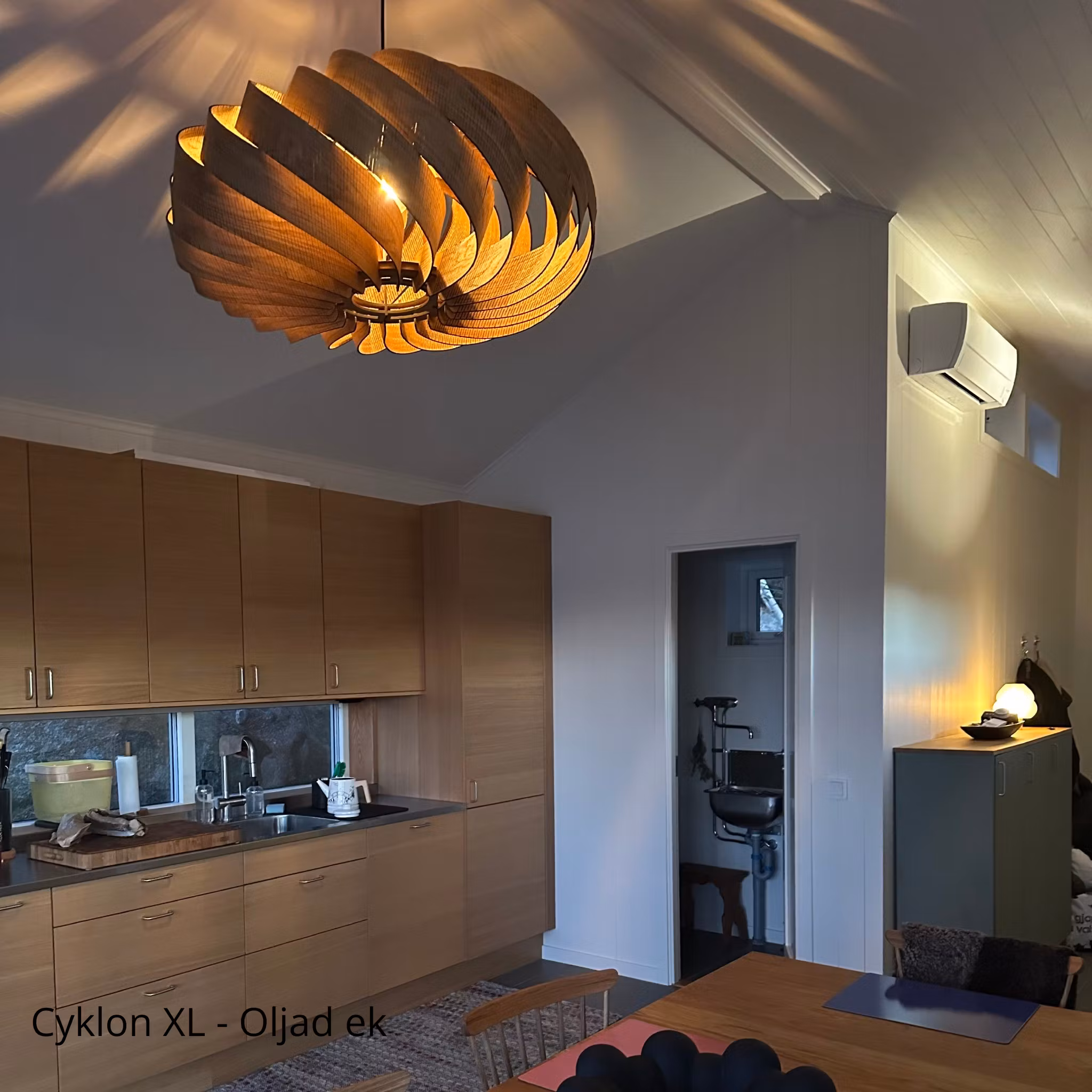 Cyklon XL - Extra stor taklampa