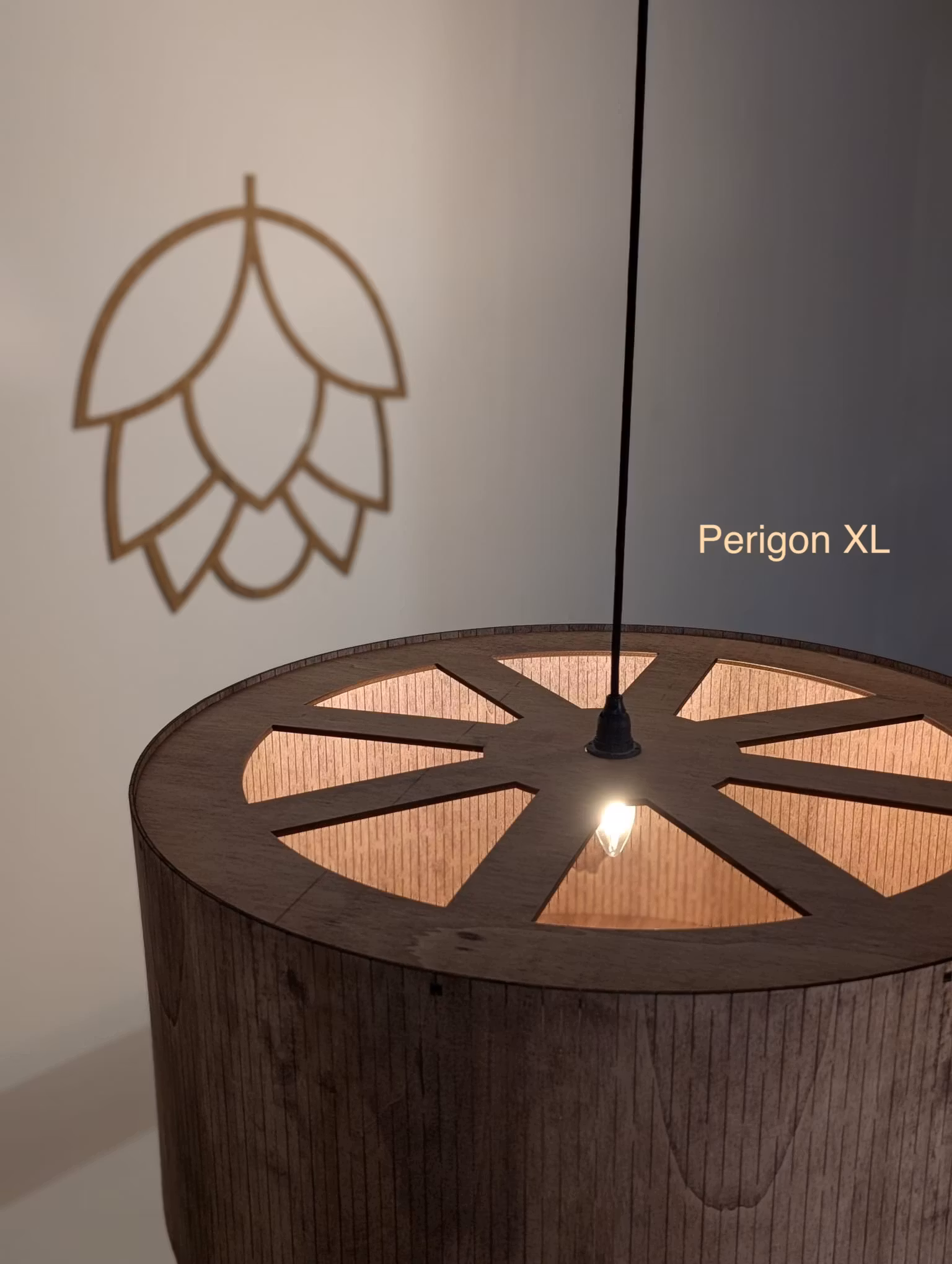 Perigon XL - Extra stor taklampa