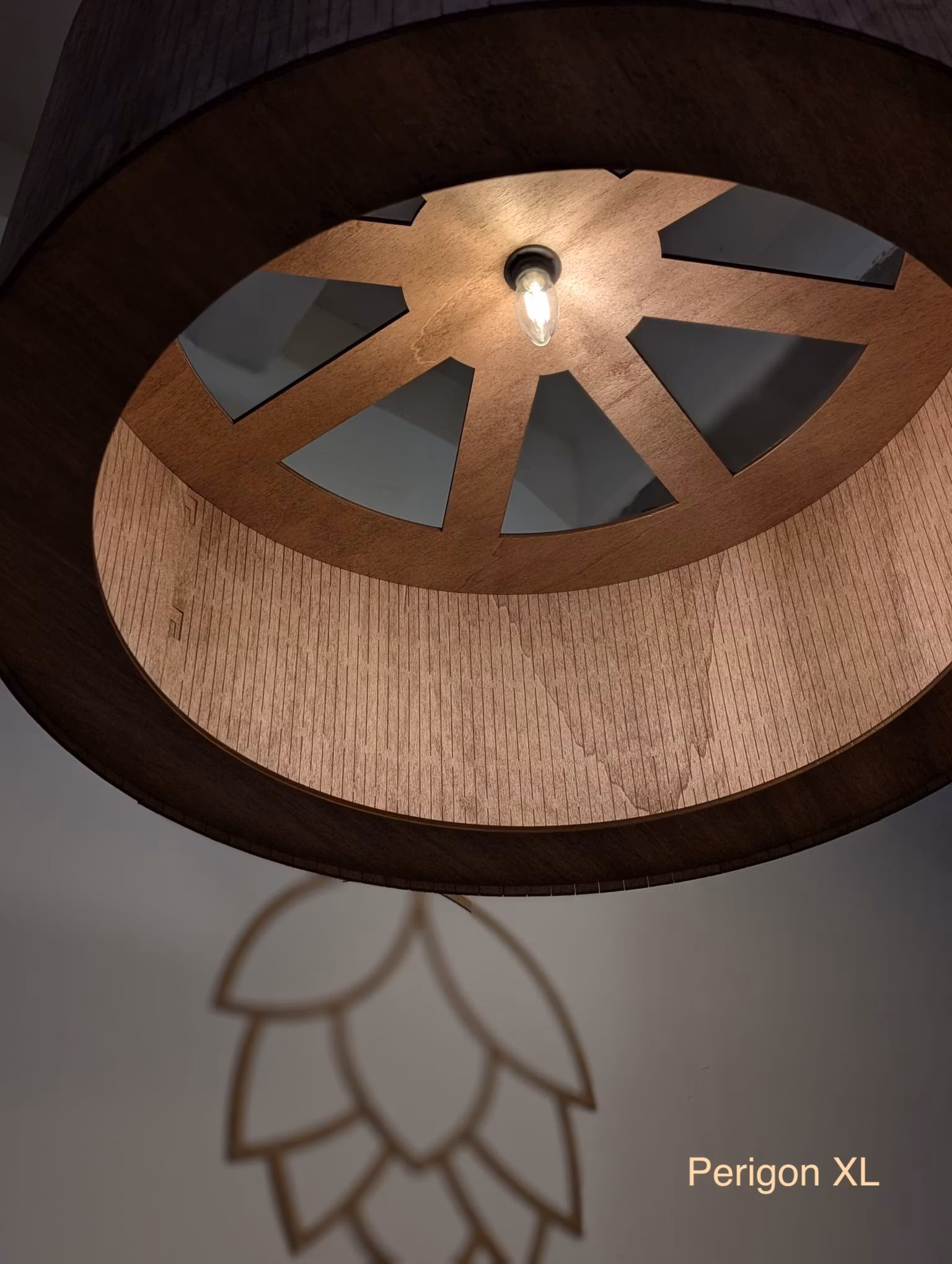 Perigon XL - Extra stor taklampa