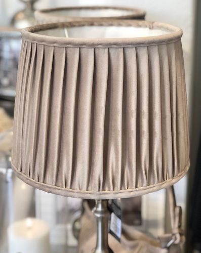 Lampskärm veckad sammet beige