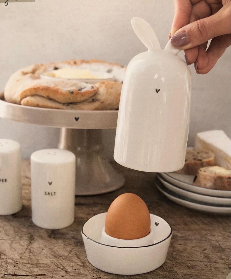 BC Collections Egg serving cup