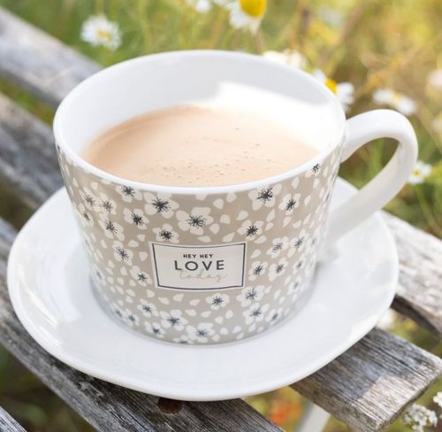BC Collection Cup Hey hey love today