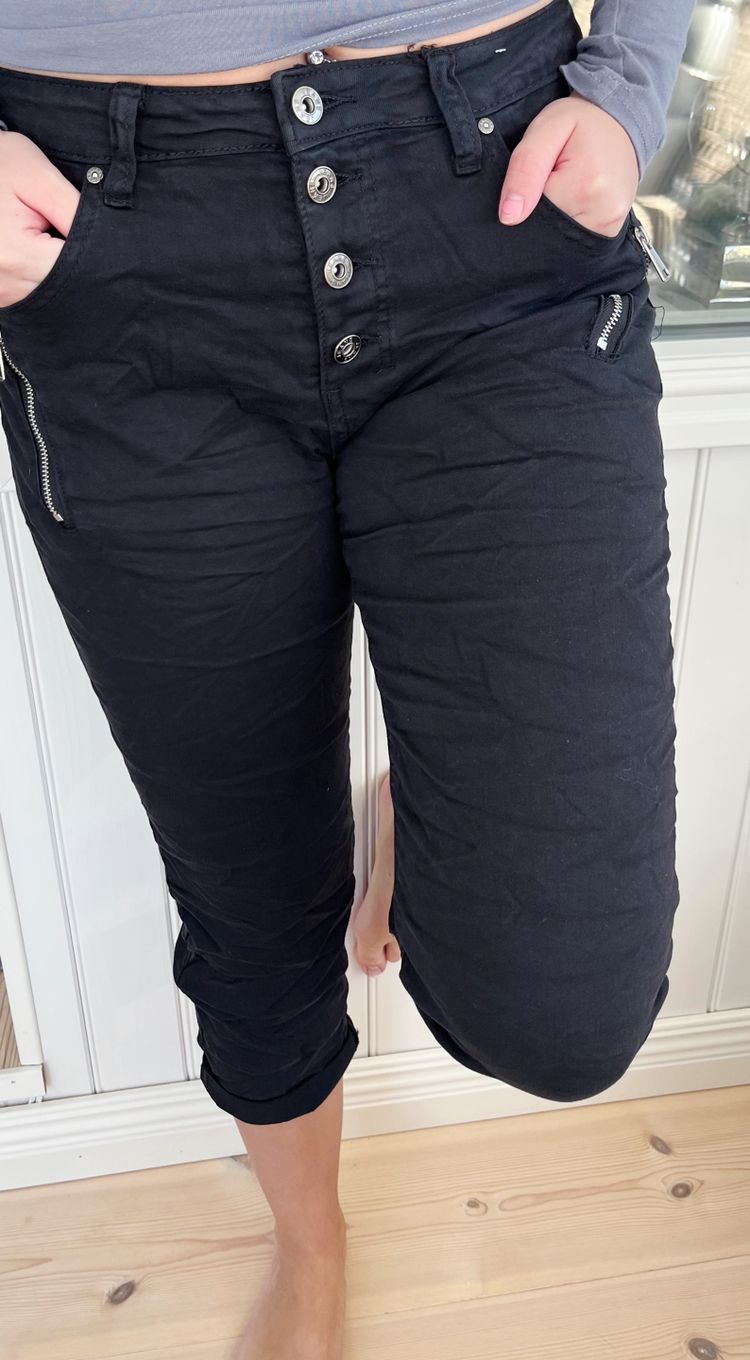 Caprishorts svarta