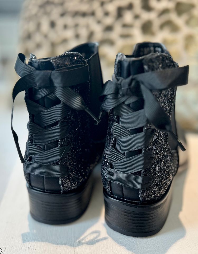 Boots svarta glitter rosett
