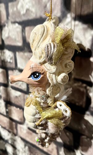 Sjöhäst på maskeradbal